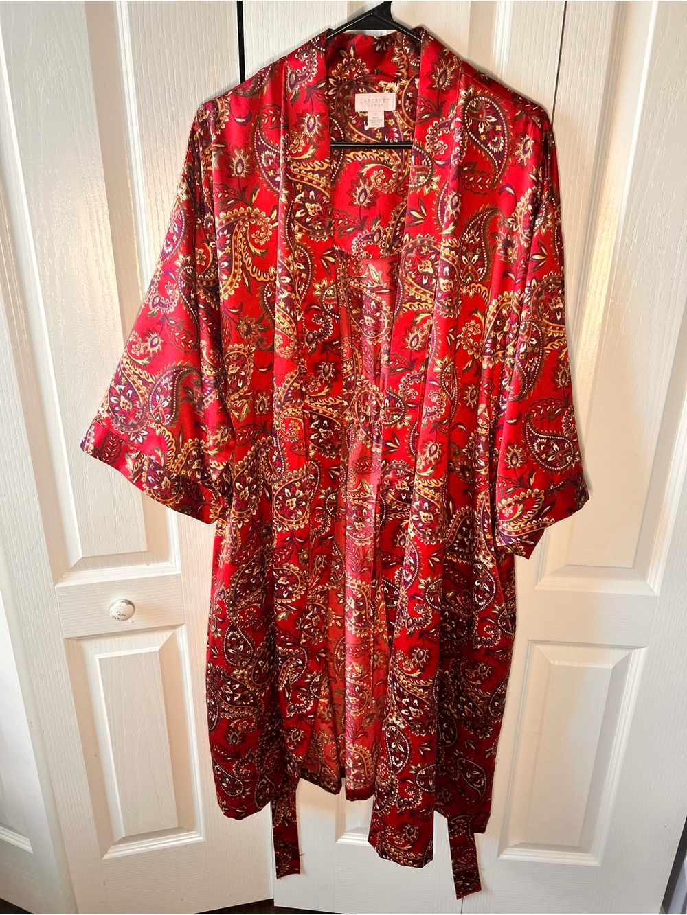 Cabernet Women’s Kimono-Style Paisley Size 1X Red Satin Wrap Robe Vintage